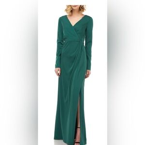 Kay Unger New York Adelina V-Neck Long-Sleeve Gown w/ Side Slit Emerald Green
